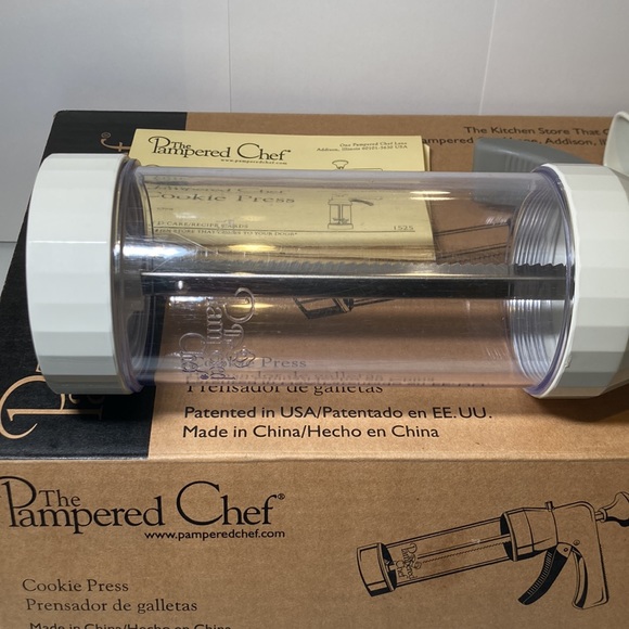 The Pampered Chef Kitchen Pampered Chef Cookie Press 525 16 Discs